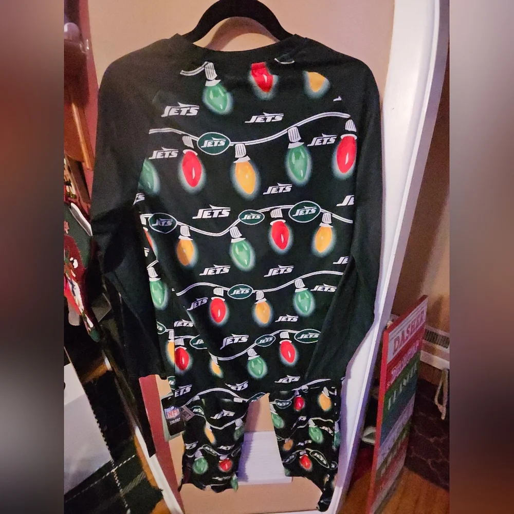 NY Jets Christmas 2pc Pajama set Sz L 14/16 - NWT